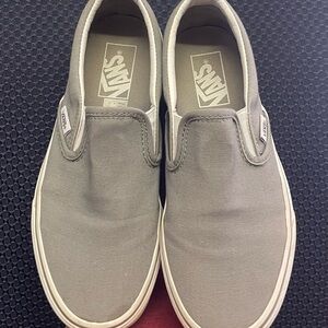 Women’s size 7 VANS light gray